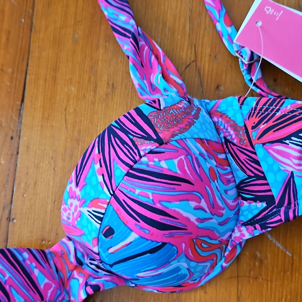 Lilly Pulitzer Gasby Ruby Red Wild Times Printed Bikini Top - Picture 4 of 6